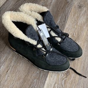 NWT sorel women’s boots